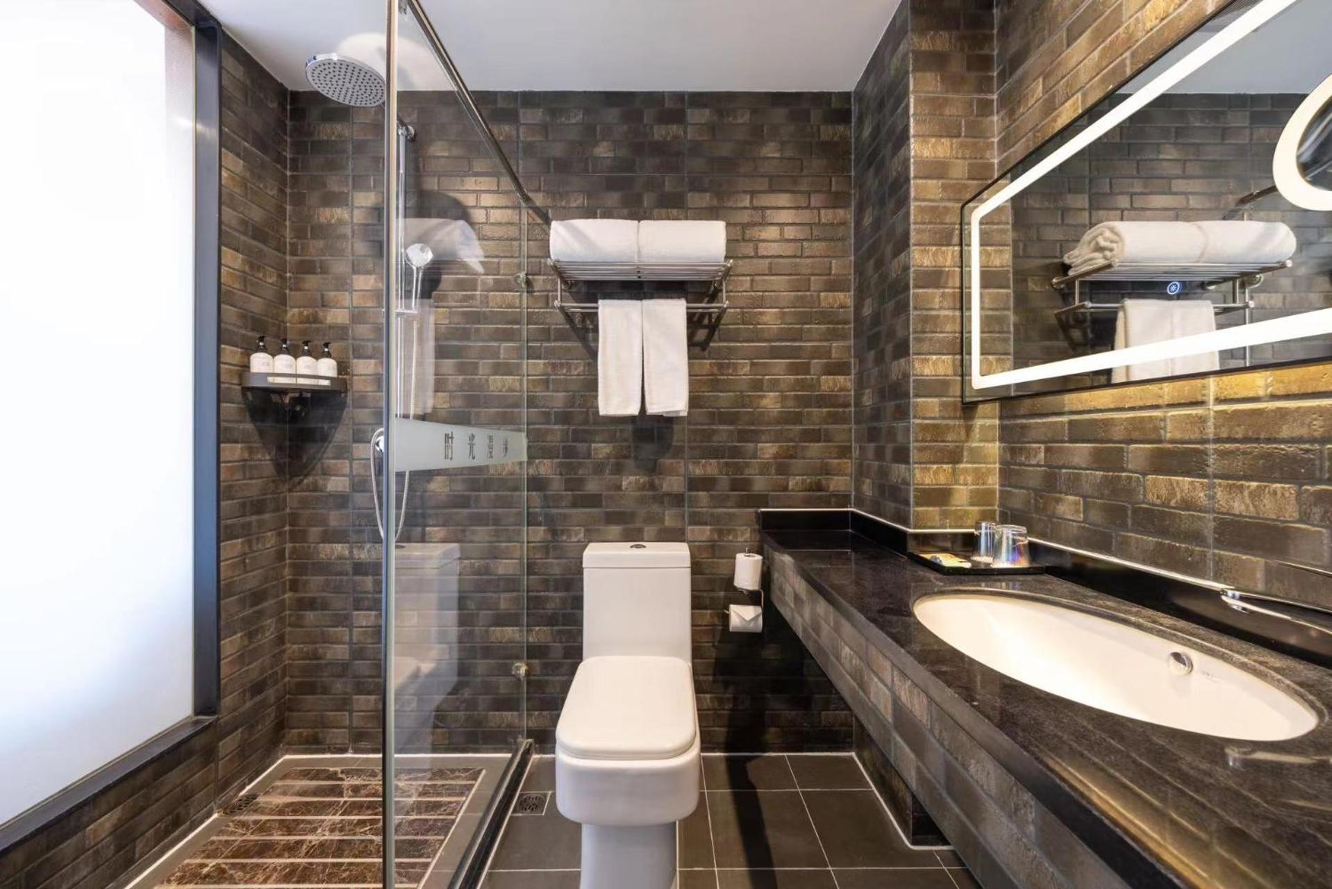 Nost Algia Hotel Near Beijing Panjiayuan Antique Market- Beijing Happy Valley, Cbd, China Zun And Sanlitun, Tian'Anmen Square, Free Ice Cream, Mineral Water, Coffee, Snacks And Laundry Service, Free Gymnastic, English Communication Well Dış mekan fotoğraf