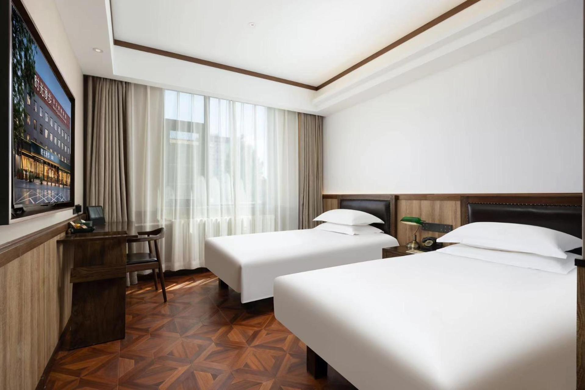 Nost Algia Hotel Near Beijing Panjiayuan Antique Market- Beijing Happy Valley, Cbd, China Zun And Sanlitun, Tian'Anmen Square, Free Ice Cream, Mineral Water, Coffee, Snacks And Laundry Service, Free Gymnastic, English Communication Well Dış mekan fotoğraf