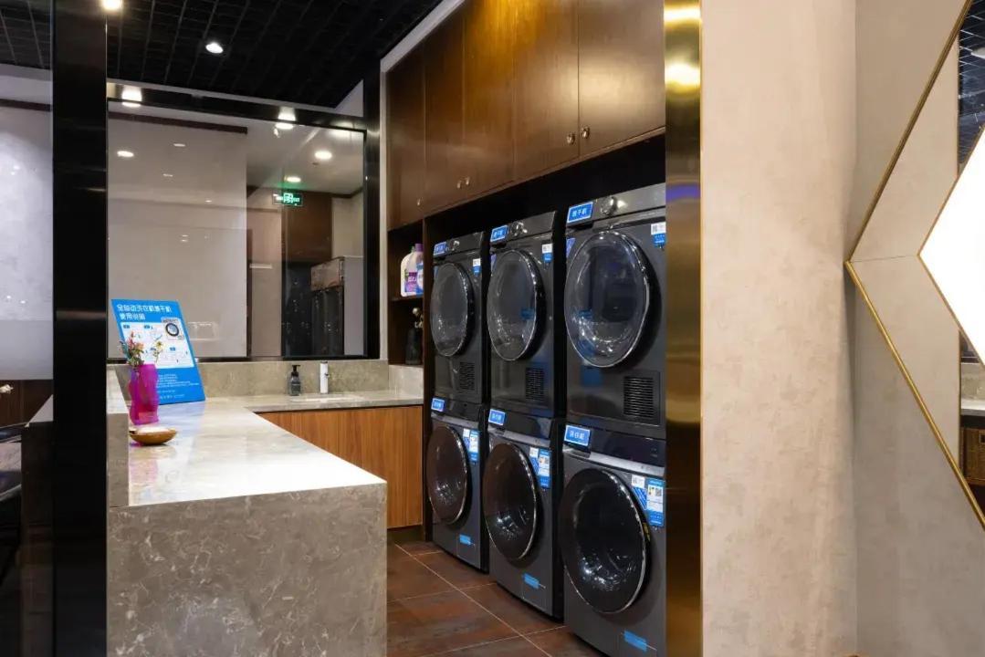 Nost Algia Hotel Near Beijing Panjiayuan Antique Market- Beijing Happy Valley, Cbd, China Zun And Sanlitun, Tian'Anmen Square, Free Ice Cream, Mineral Water, Coffee, Snacks And Laundry Service, Free Gymnastic, English Communication Well Dış mekan fotoğraf