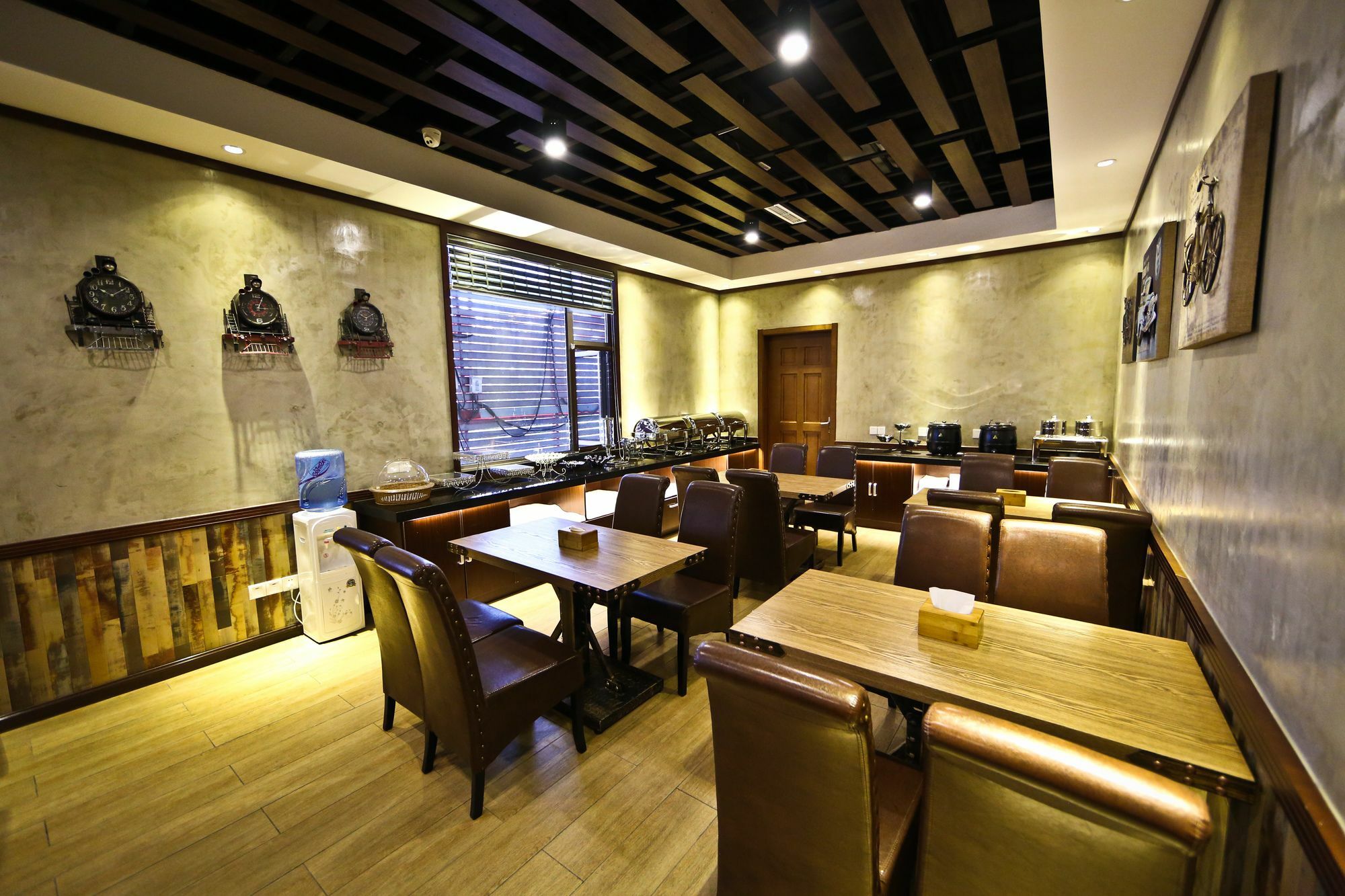 Nost Algia Hotel Near Beijing Panjiayuan Antique Market- Beijing Happy Valley, Cbd, China Zun And Sanlitun, Tian'Anmen Square, Free Ice Cream, Mineral Water, Coffee, Snacks And Laundry Service, Free Gymnastic, English Communication Well Dış mekan fotoğraf