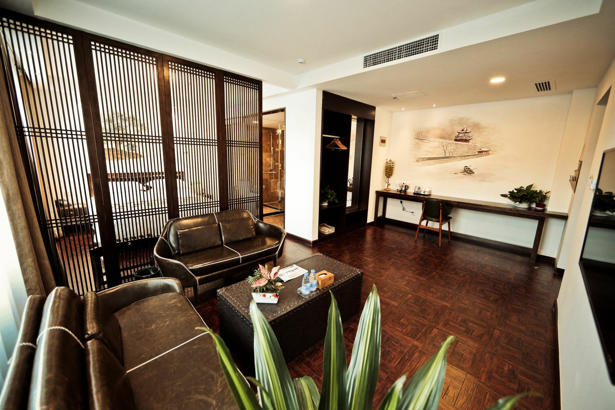 Nost Algia Hotel Near Beijing Panjiayuan Antique Market- Beijing Happy Valley, Cbd, China Zun And Sanlitun, Tian'Anmen Square, Free Ice Cream, Mineral Water, Coffee, Snacks And Laundry Service, Free Gymnastic, English Communication Well Dış mekan fotoğraf