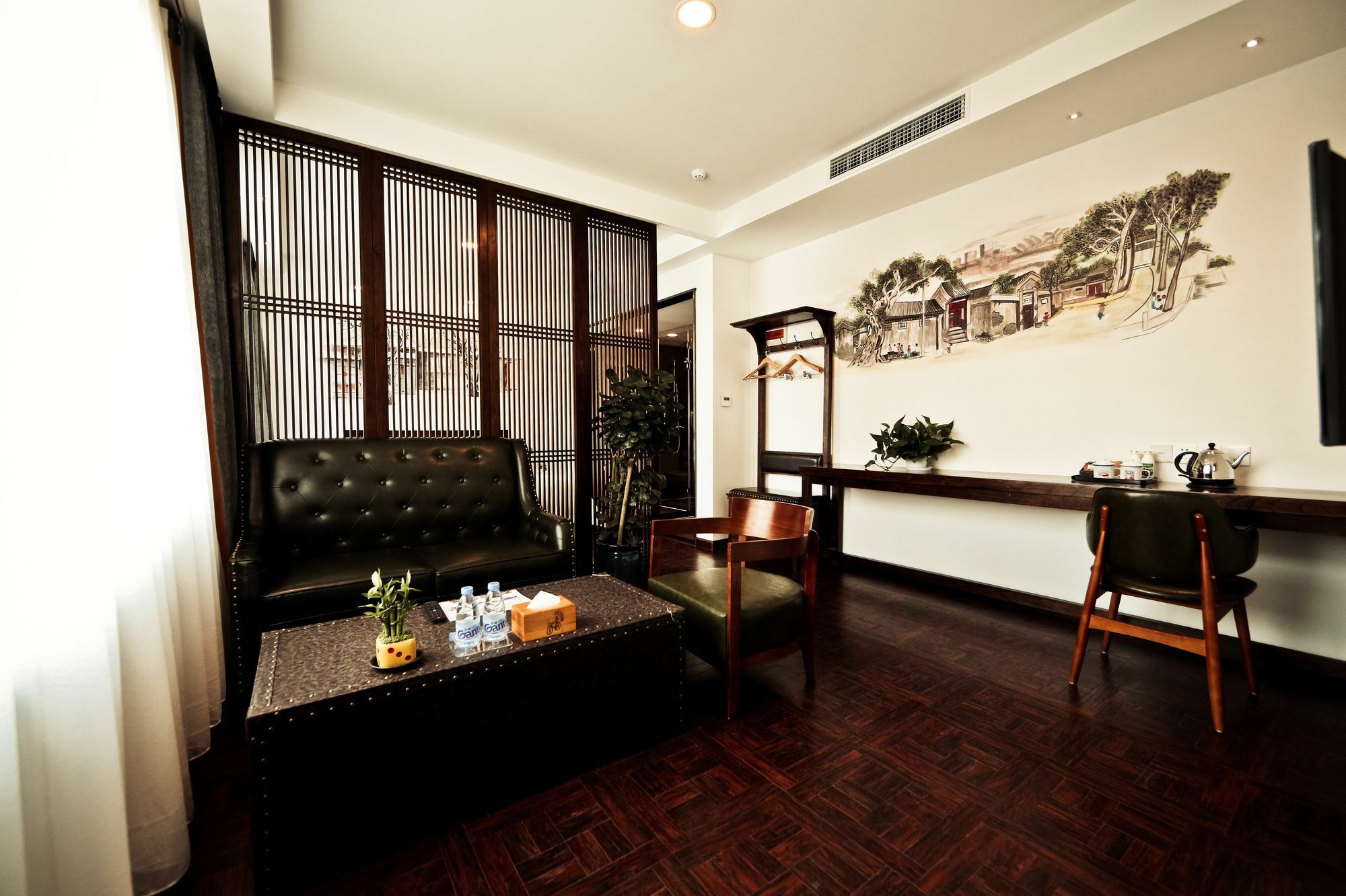 Nost Algia Hotel Near Beijing Panjiayuan Antique Market- Beijing Happy Valley, Cbd, China Zun And Sanlitun, Tian'Anmen Square, Free Ice Cream, Mineral Water, Coffee, Snacks And Laundry Service, Free Gymnastic, English Communication Well Dış mekan fotoğraf