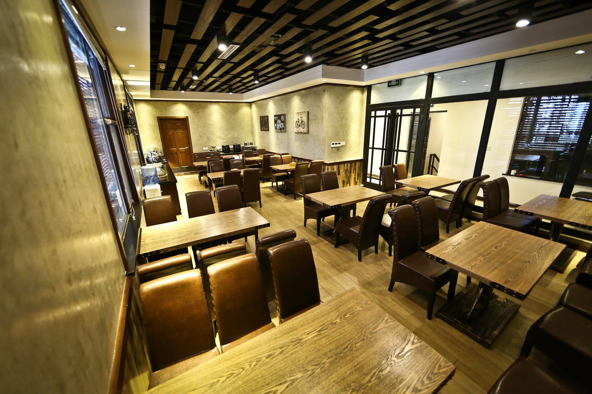 Nost Algia Hotel Near Beijing Panjiayuan Antique Market- Beijing Happy Valley, Cbd, China Zun And Sanlitun, Tian'Anmen Square, Free Ice Cream, Mineral Water, Coffee, Snacks And Laundry Service, Free Gymnastic, English Communication Well Dış mekan fotoğraf