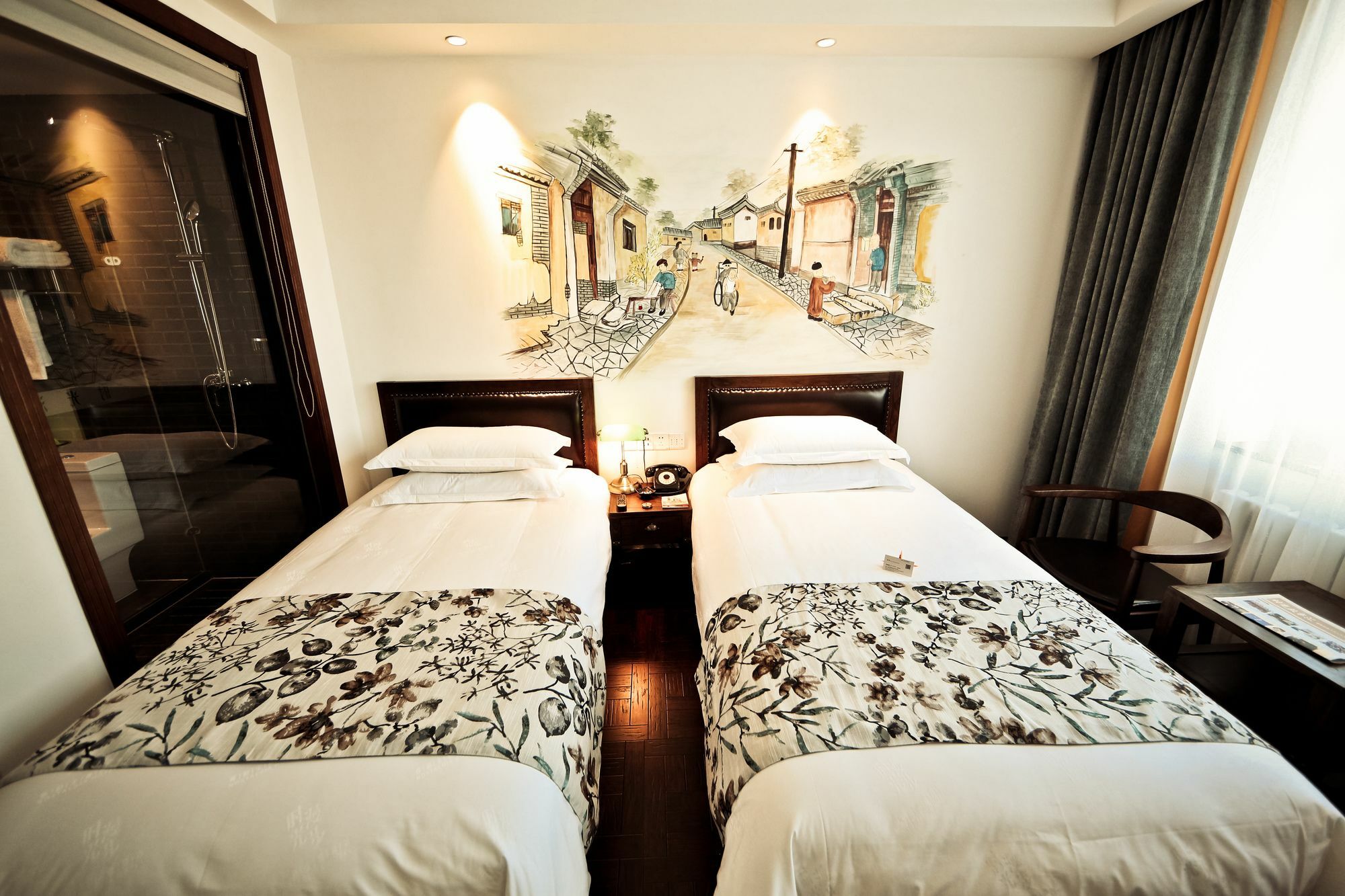 Nost Algia Hotel Near Beijing Panjiayuan Antique Market- Beijing Happy Valley, Cbd, China Zun And Sanlitun, Tian'Anmen Square, Free Ice Cream, Mineral Water, Coffee, Snacks And Laundry Service, Free Gymnastic, English Communication Well Dış mekan fotoğraf