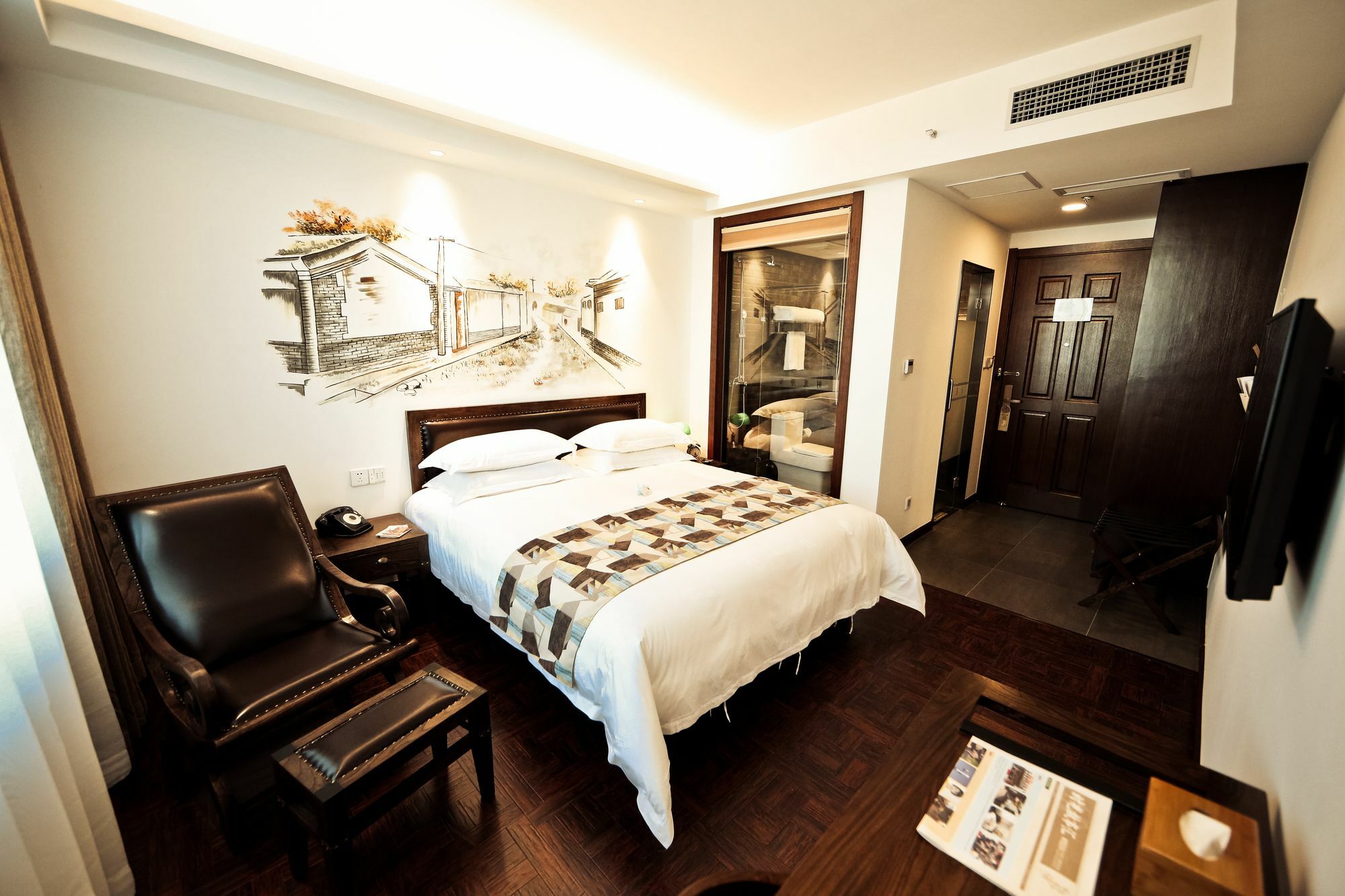 Nost Algia Hotel Near Beijing Panjiayuan Antique Market- Beijing Happy Valley, Cbd, China Zun And Sanlitun, Tian'Anmen Square, Free Ice Cream, Mineral Water, Coffee, Snacks And Laundry Service, Free Gymnastic, English Communication Well Dış mekan fotoğraf